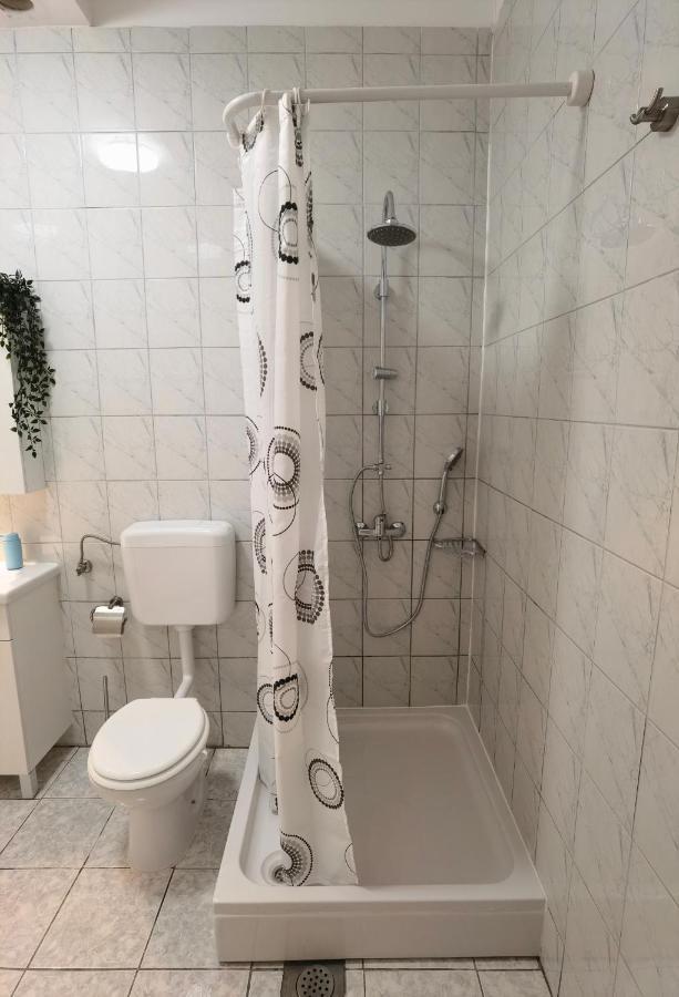 Rio B&B, 5 Stars Superior Room, Near The Sea And Park Novigrad Istria Exteriör bild
